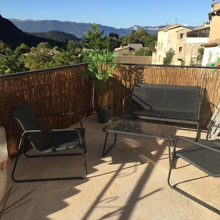 appartement 135m2 ,terrasse 45m2, 2 à 8 personnes Châtillon-en-Diois Exterior foto