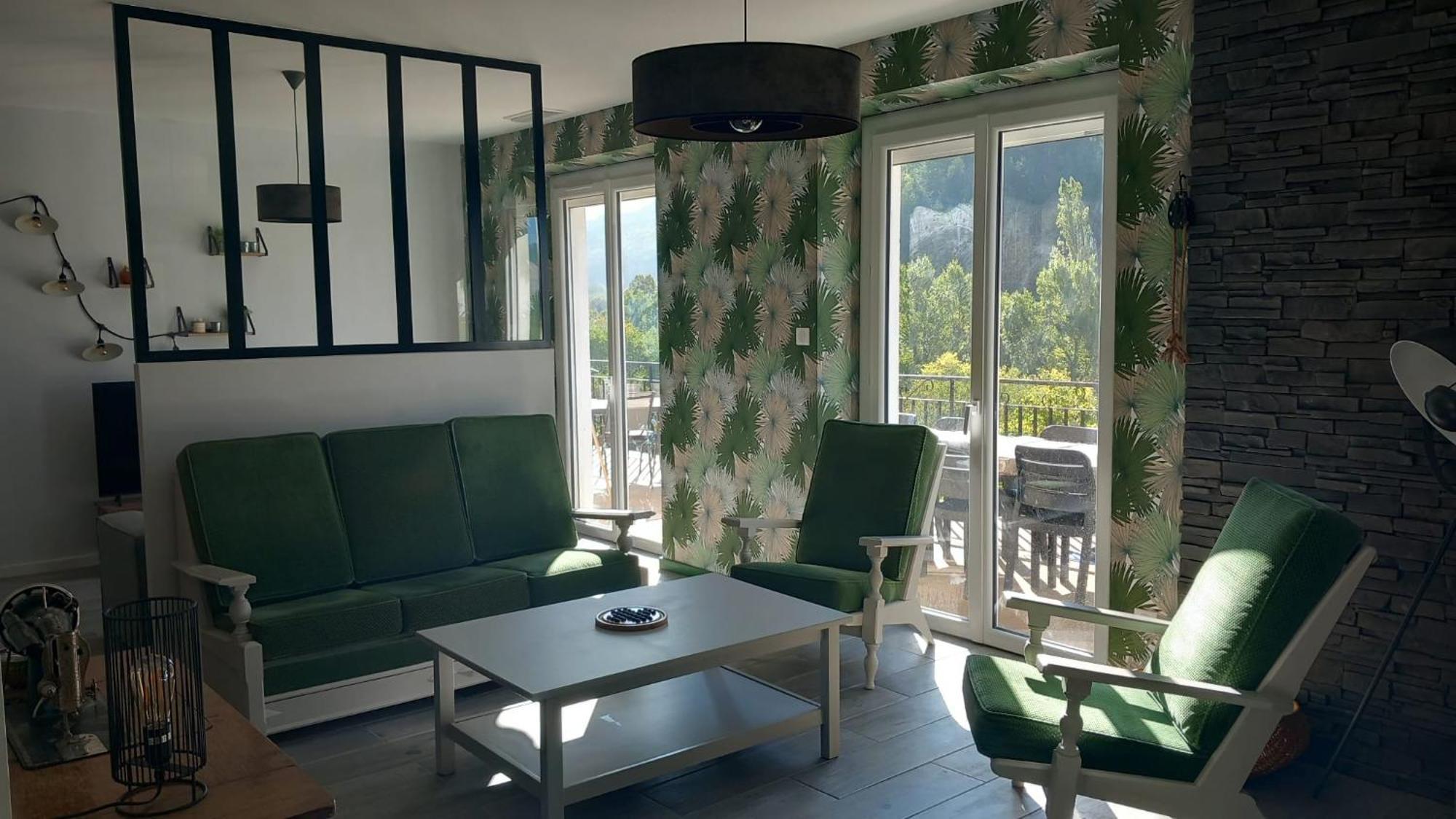 appartement 135m2 ,terrasse 45m2, 2 à 8 personnes Châtillon-en-Diois Exterior foto