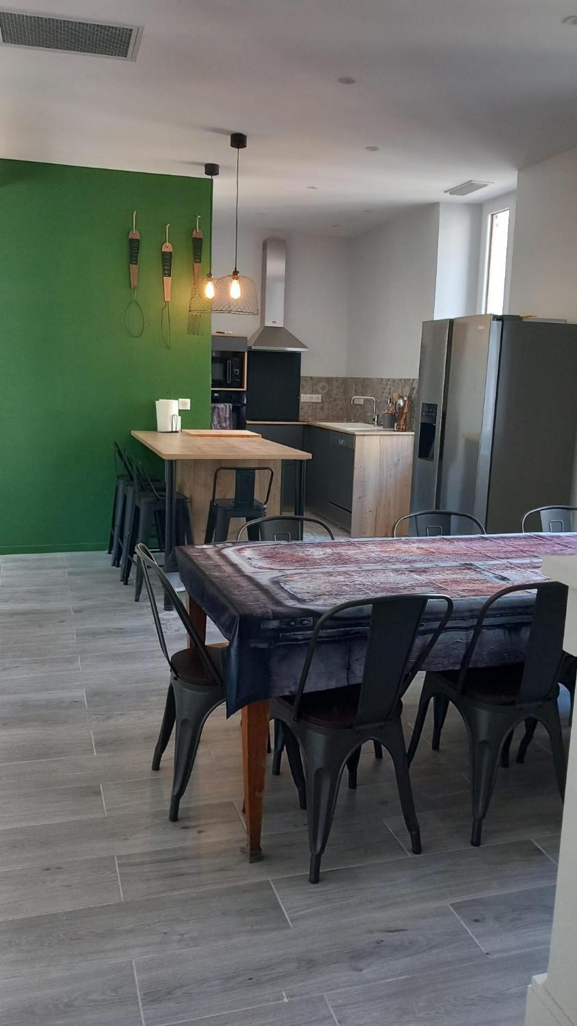 appartement 135m2 ,terrasse 45m2, 2 à 8 personnes Châtillon-en-Diois Exterior foto