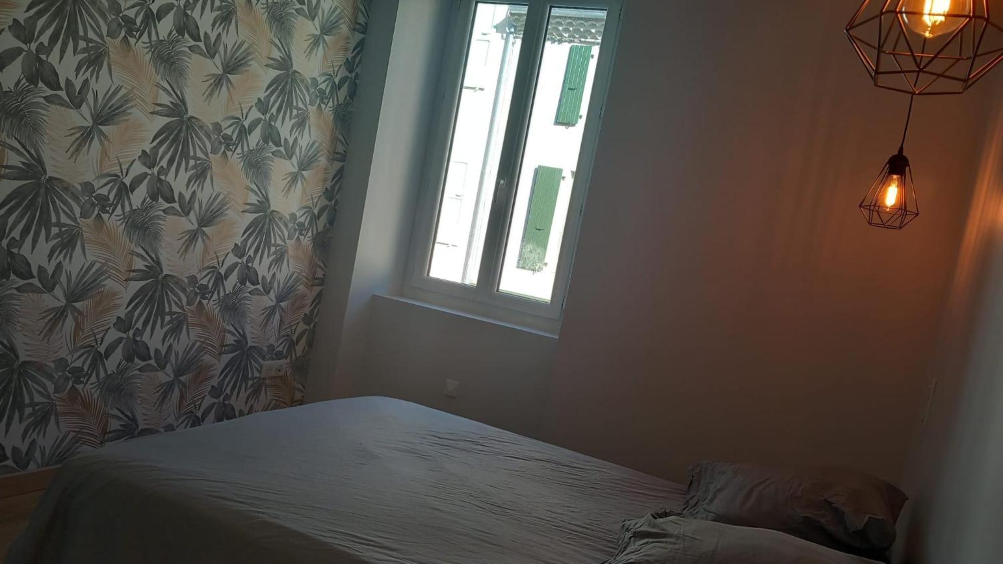 appartement 135m2 ,terrasse 45m2, 2 à 8 personnes Châtillon-en-Diois Exterior foto