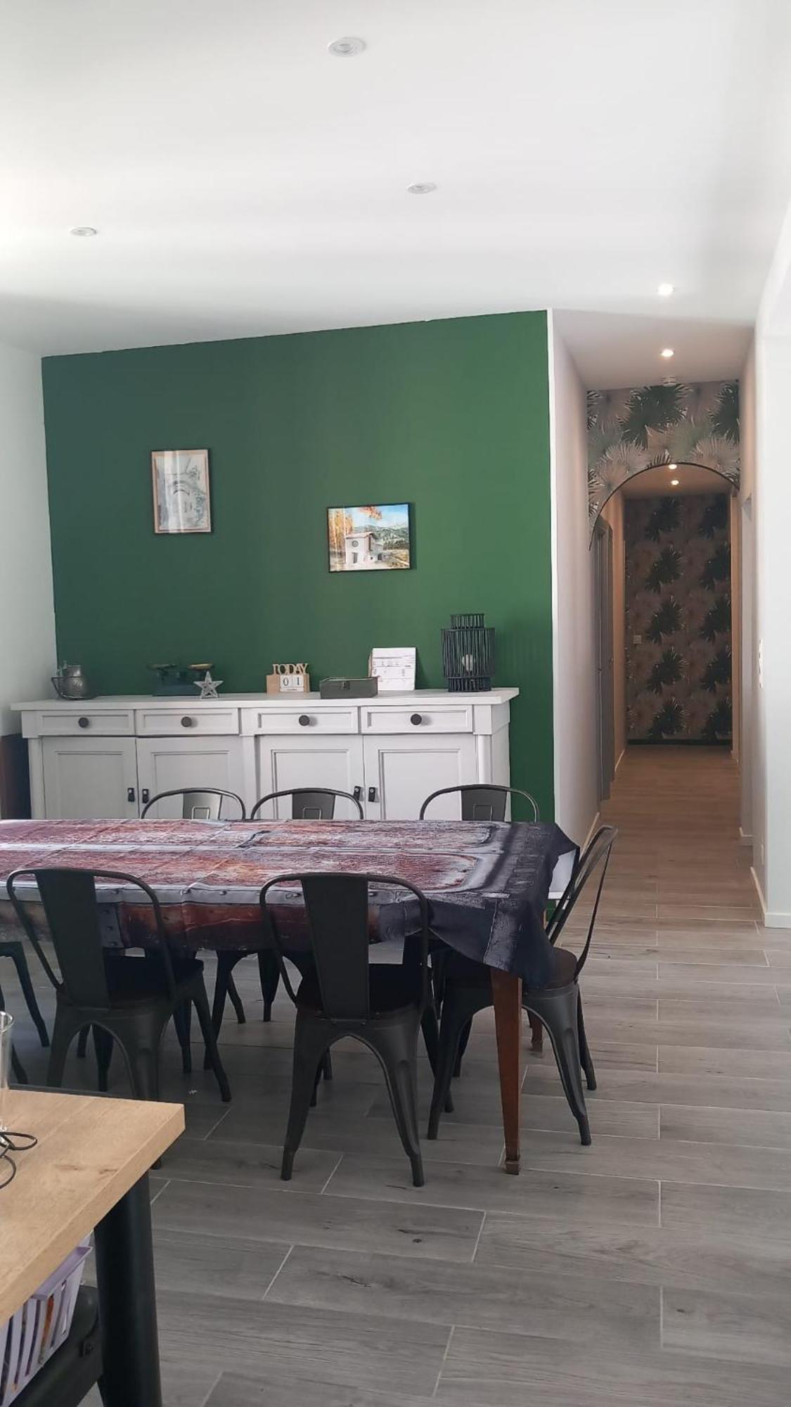 appartement 135m2 ,terrasse 45m2, 2 à 8 personnes Châtillon-en-Diois Exterior foto